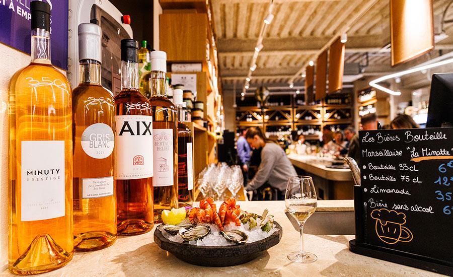 plateau de fruits de mer et vin